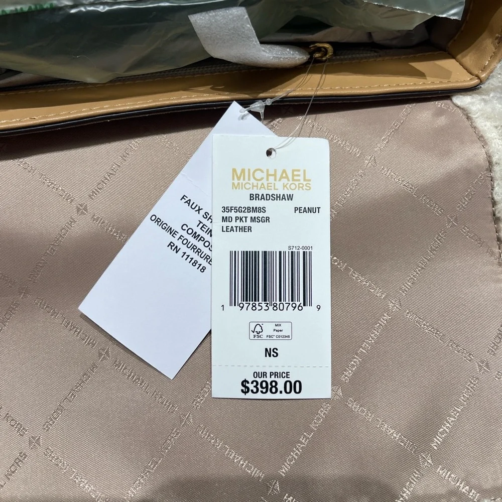 MICHAEL KORS Bradshaw Medium Suede and Faux Shearling Messenger Bag
Peanut
NWT - Picture 8 of 16